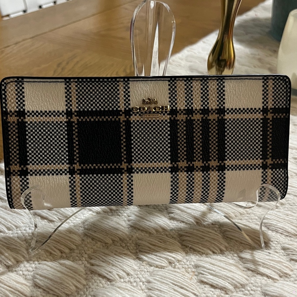 NWOT Coach Black and Cream Plaid Wallet - Picture 2 of 8